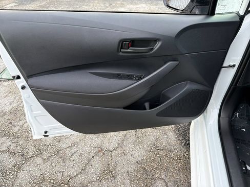 Used 2025 Toyota Corolla LE FWD image 15