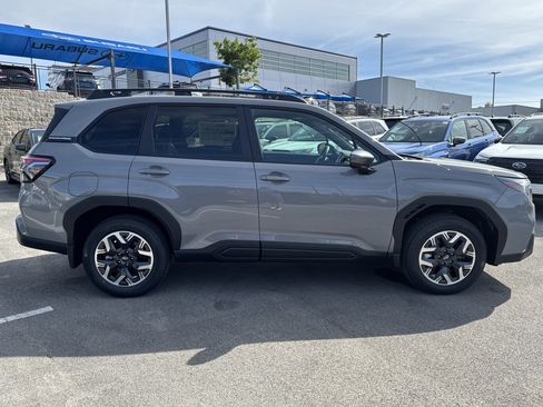 New 2026 Subaru Forester Premium AWD/4WD image 2