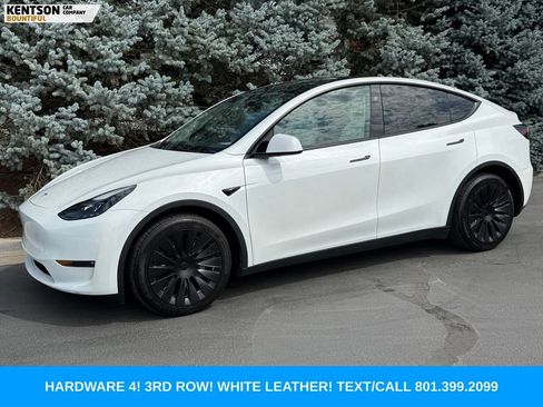 Used 2023 Tesla Model Y Long Range AWD/4WD image 1