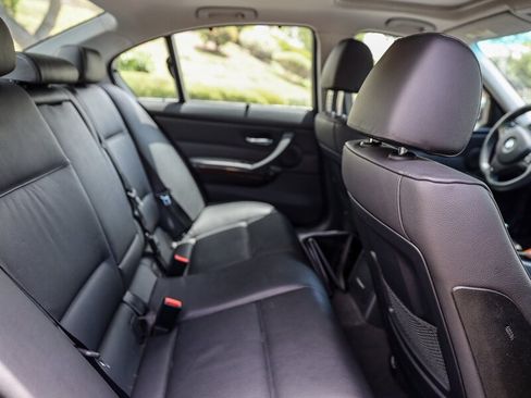 Used 2006 BMW 330i Sedan RWD image 21