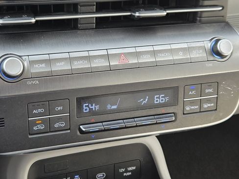 Used 2025 Hyundai Kona SEL FWD image 19