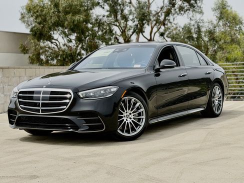 New 2026 Mercedes-Benz S 580 4MATIC Sedan image 2