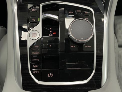 Certified 2026 BMW X6 xDrive40i AWD/4WD image 27
