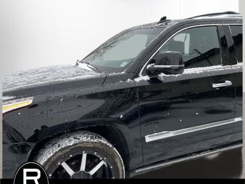 Used 2016 Cadillac Escalade Platinum image 6