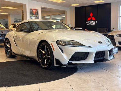 Used 2021 Toyota Supra Premium w/ Driver Assist Package RWD image 3
