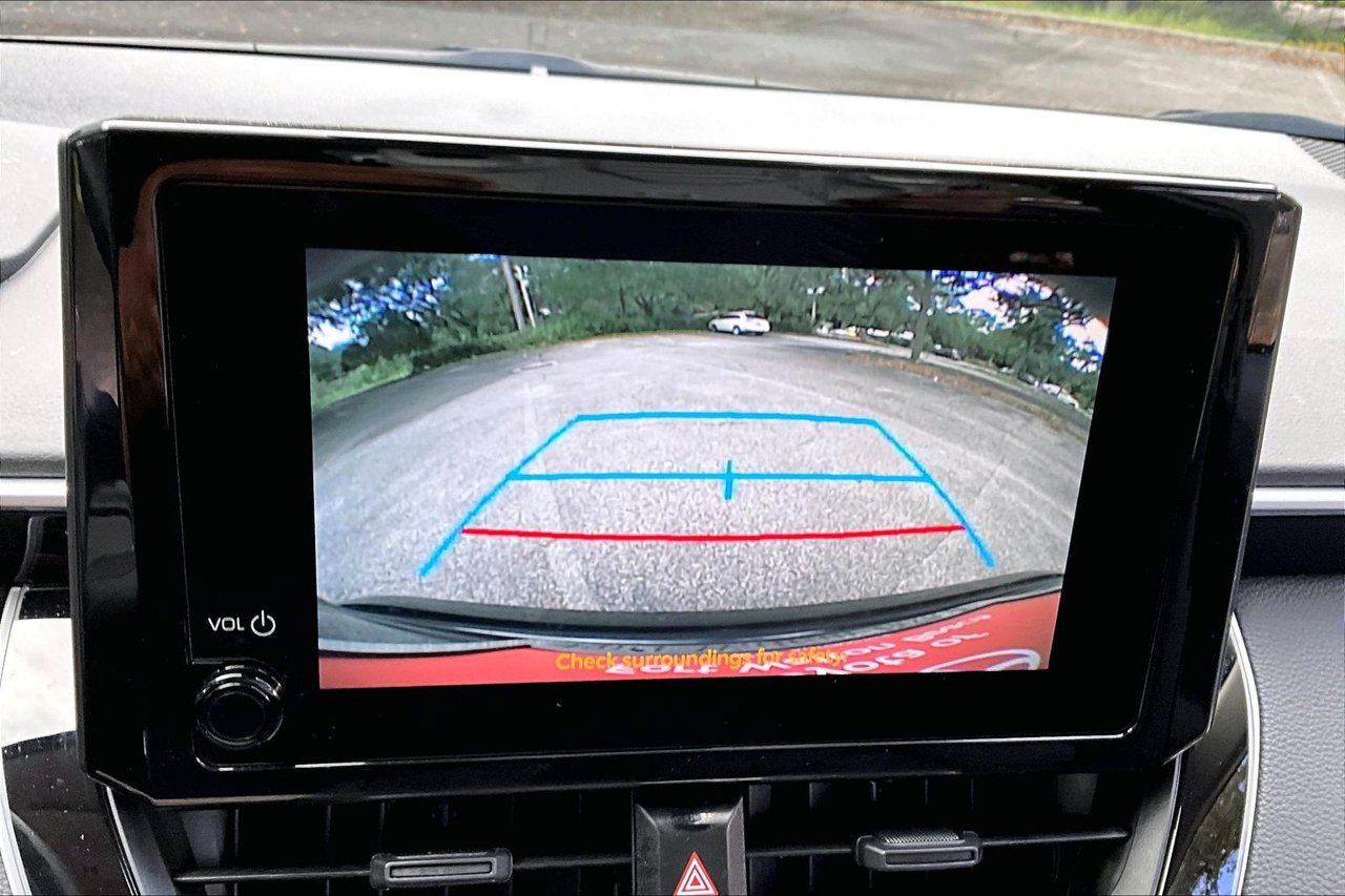 Used 2026 Toyota Corolla LE FWD image 13