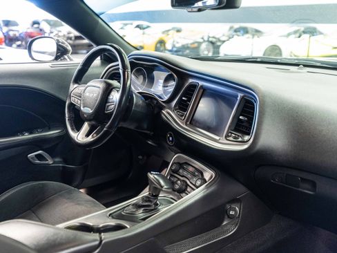 Used 2019 Dodge Challenger R/T Scat Pack RWD image 12
