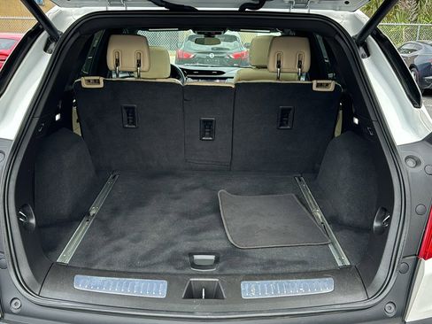 Used 2017 Cadillac XT5 Luxury w/ Driver Awareness Package image 19