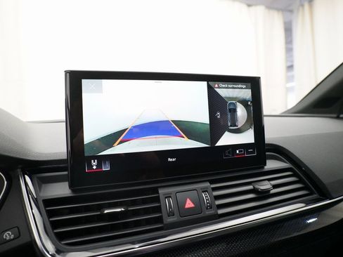 Used 2023 Audi SQ5 Premium Plus w/ Premium Plus Package image 21