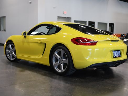 Used 2015 Porsche Cayman RWD image 4