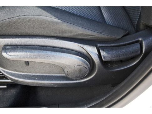 Used 2025 Kia Soul LX w/ LX Technology Package image 29