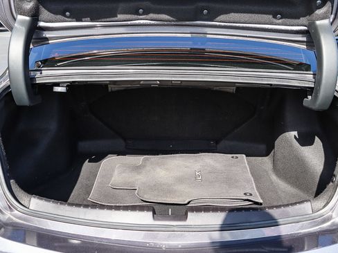 Used 2018 Acura ILX FWD image 26