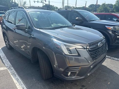 Used 2023 Subaru Forester Limited AWD/4WD image 4