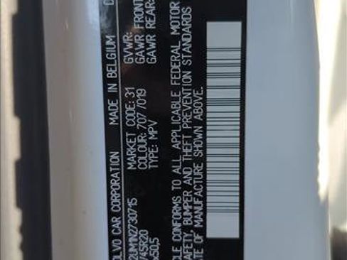 Used 2022 Volvo XC40 T5 R-Design w/ Climate Package image 27