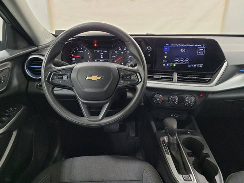 Used 2024 Chevrolet Trax LS w/ Driver Confidence Package FWD image 22