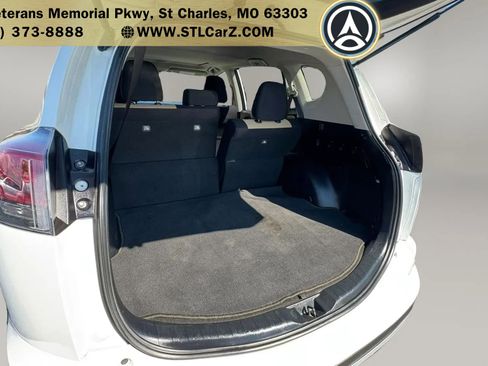 Used 2018 Toyota RAV4 XLE w/ Plus Extra Value Package FWD image 15