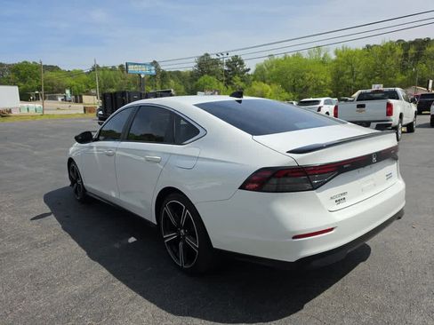 Used 2025 Honda Accord Sport image 5