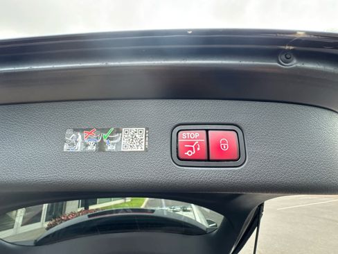 New 2026 Mercedes-Benz GLC 300 image 9