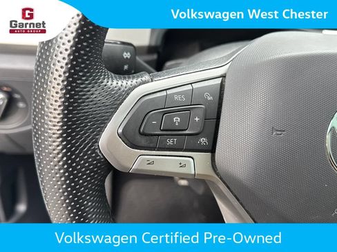 Certified 2023 Volkswagen Atlas Cross Sport SEL R-Line AWD/4WD image 18