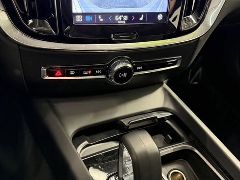 Used 2024 Volvo S60 B5 Core image 22