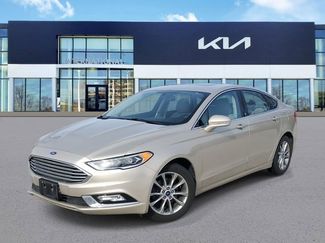 Used 2017 Ford Fusion SE w/ Fusion SE Technology Package video 1