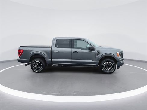 Used 2022 Ford F150 XLT w/ Equipment Group 302A High image 9