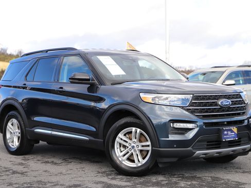 Certified 2023 Ford Explorer XLT w/ Equipment Group 202A image 1