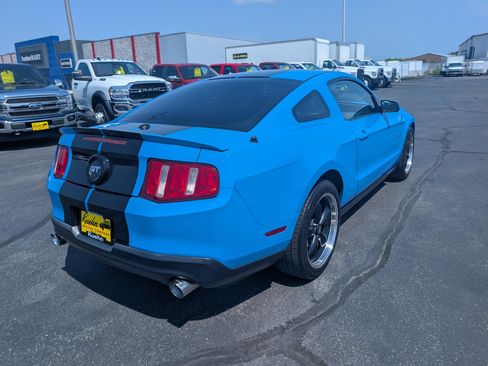 Used 2010 Ford Mustang GT Premium RWD image 8