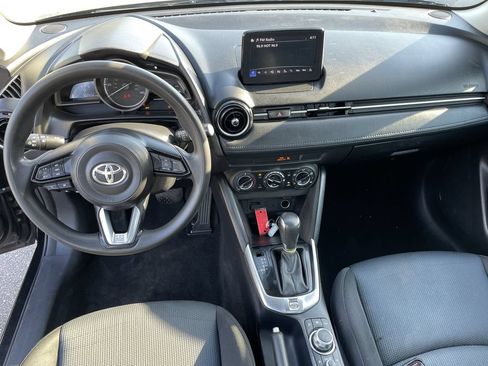 Used 2019 Toyota Yaris LE FWD image 15