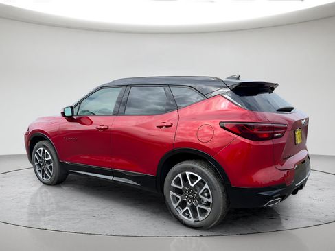 New 2026 Chevrolet Blazer RS w/ LPO, Floor Liner Package AWD/4WD image 4