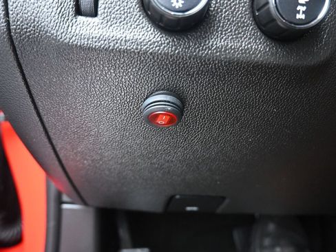 Used 2018 Chevrolet Colorado ZR2 AWD/4WD image 26