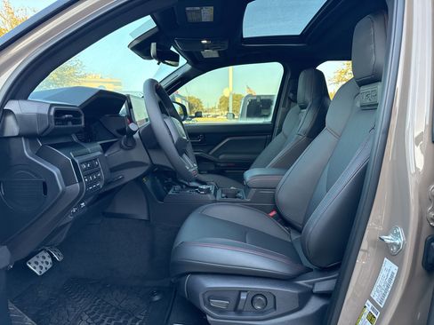 Used 2025 Toyota Tacoma TRD Pro image 7