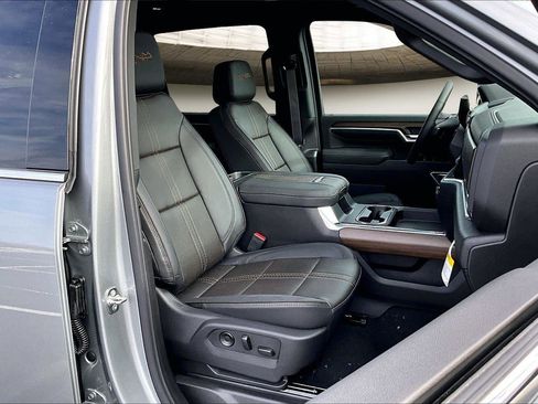 New 2026 Chevrolet Silverado 2500 High Country w/ High Country Premium Package image 13