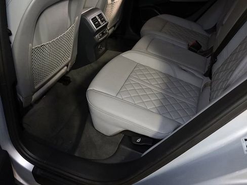 Used 2018 Audi SQ5 Prestige image 30