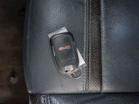 Used 2022 GMC Sierra 2500 Denali w/ Denali Ultimate Package image 65