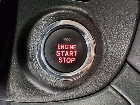 Used 2022 Subaru Outback Premium image 18