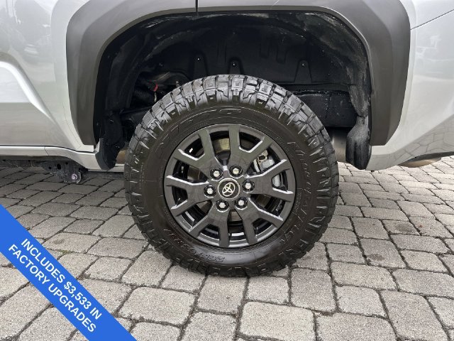 Used 2026 Toyota 4Runner SR5 RWD image 11