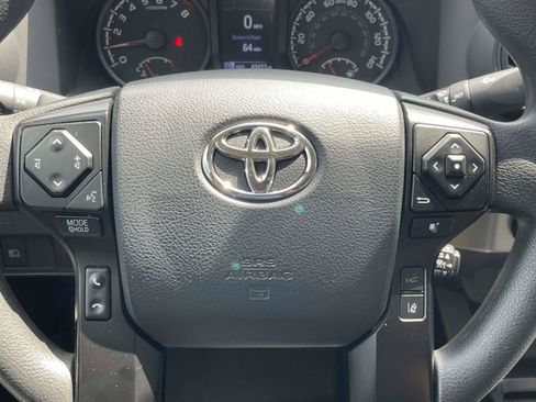 Used 2023 Toyota Tacoma SR AWD/4WD image 19