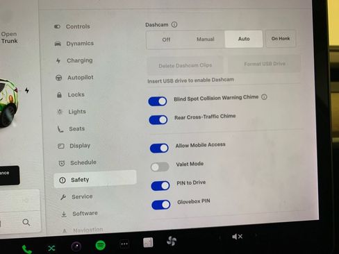 Used 2021 Tesla Model Y Long Range image 27