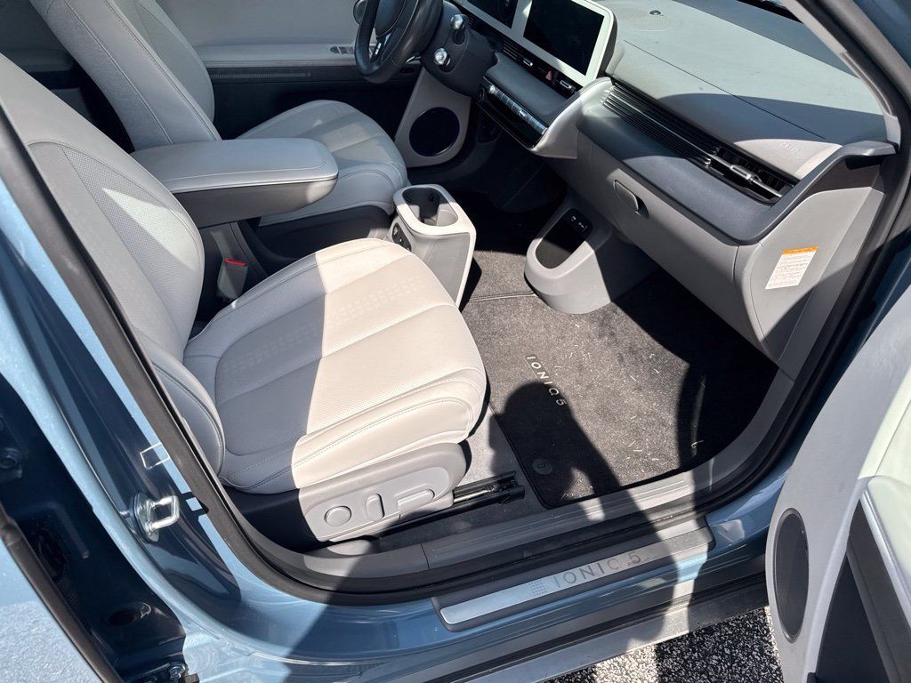 Used 2024 Hyundai Ioniq 5 Limited RWD image 9