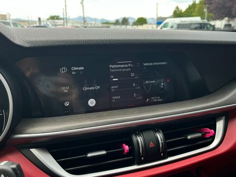 Used 2021 Alfa Romeo Stelvio Ti w/ Active Assist 2 Package TI AWD/4WD image 43