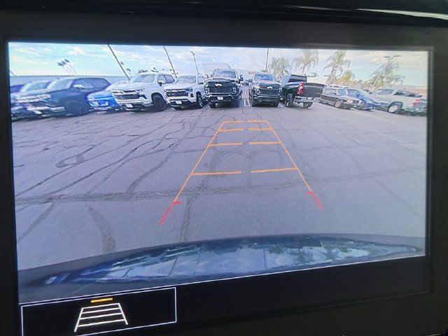 Used 2021 Chevrolet Traverse LT FWD image 14