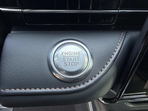 New 2026 Lincoln Nautilus Reserve w/ Jet Appearance Package AWD/4WD image 28