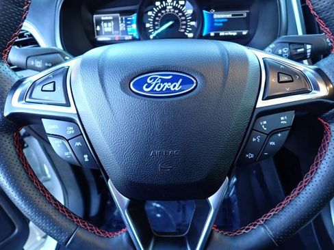 Used 2022 Ford Edge ST-Line image 18
