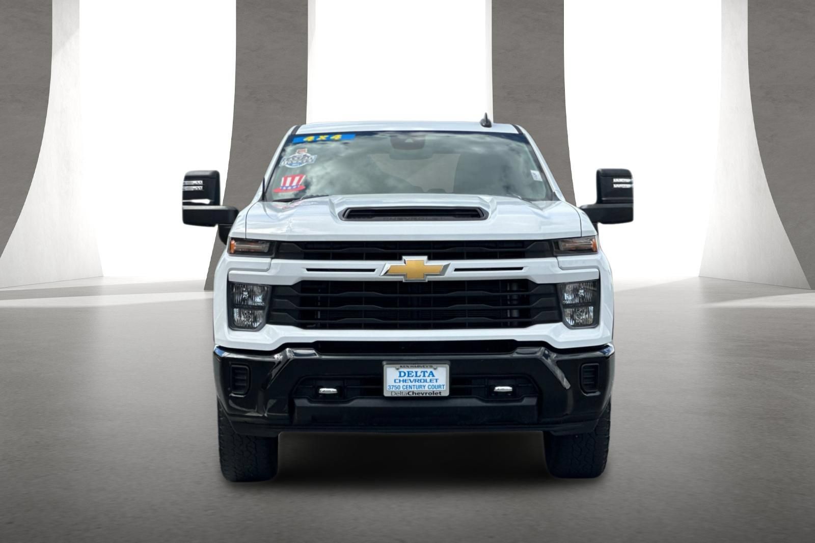 Used 2024 Chevrolet Silverado 2500 Custom w/ Custom Value Package AWD/4WD image 9