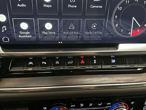 Used 2022 GMC Sierra 1500 SLT w/ SLT Premium Plus Package AWD/4WD image 69