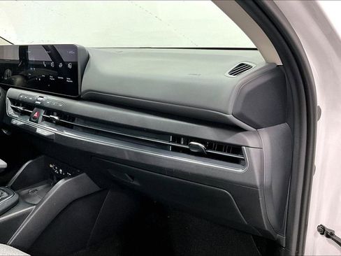 Used 2025 Kia K4 EX image 19