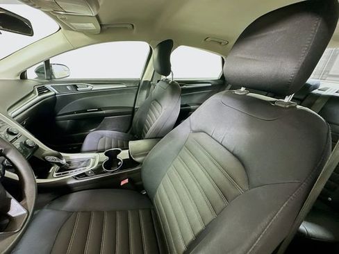 Used 2014 Ford Fusion SE image 19