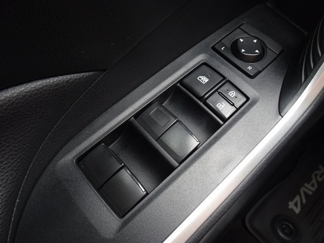 Used 2019 Toyota RAV4 LE w/ All Weather Liner Package AWD/4WD image 22