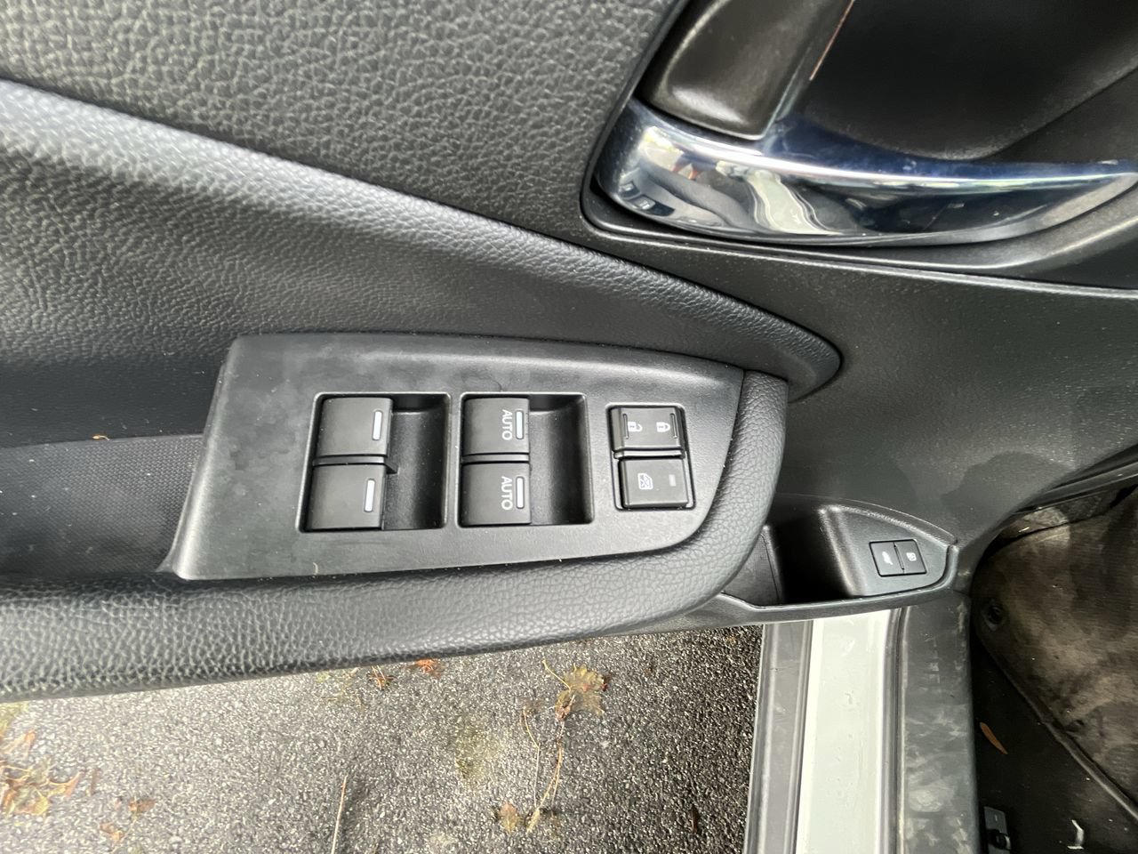 Used 2021 Honda Pilot Special Edition image 4